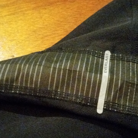 EVERLAST BRAND NEW WITHOUT TAGS! SIZE 2XL COMPRESSION MOISTURE BARRIER T SHIRT - Picture 4 of 9